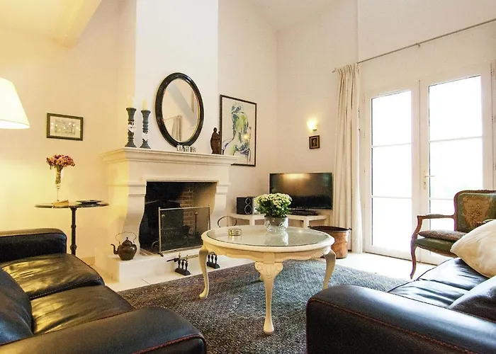 With Pool * Rouzède